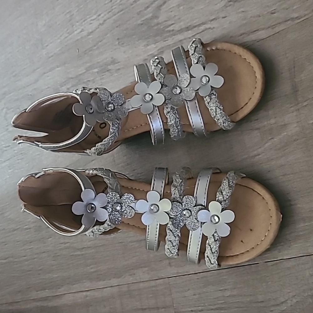 SO memory foam girls sandals silver size 12